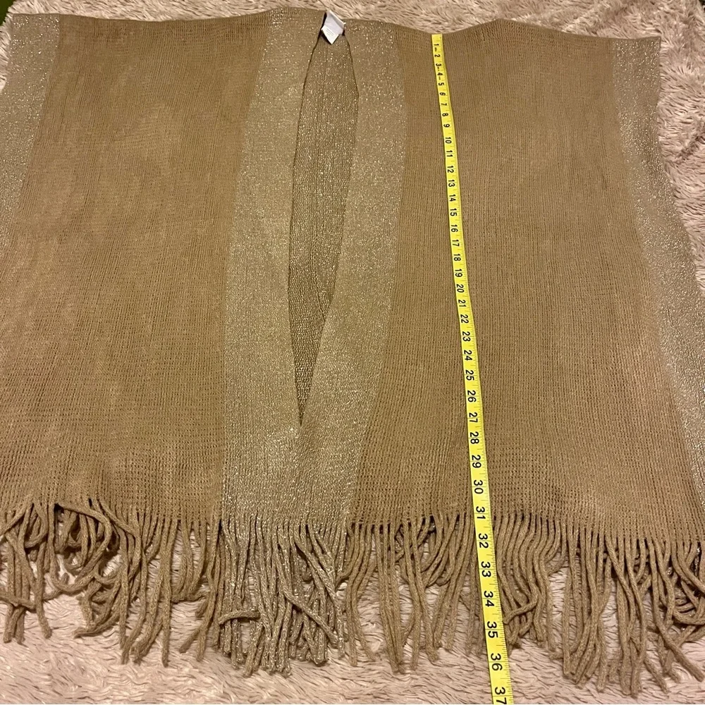 Northern Angel tan knit poncho with gold thread trim and fringe - Picture 10 of 12